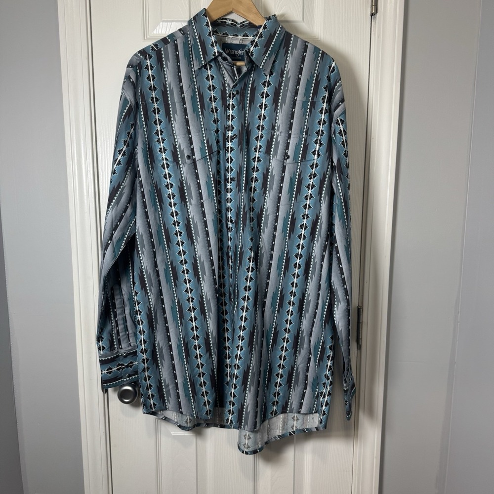 Wrangler Southwest Aztec Pearl Snap Western Cowboy Button Up Shirt XLT XL Tall